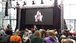 Valene Kane beim Panel auf der Comic Con Stuttgart